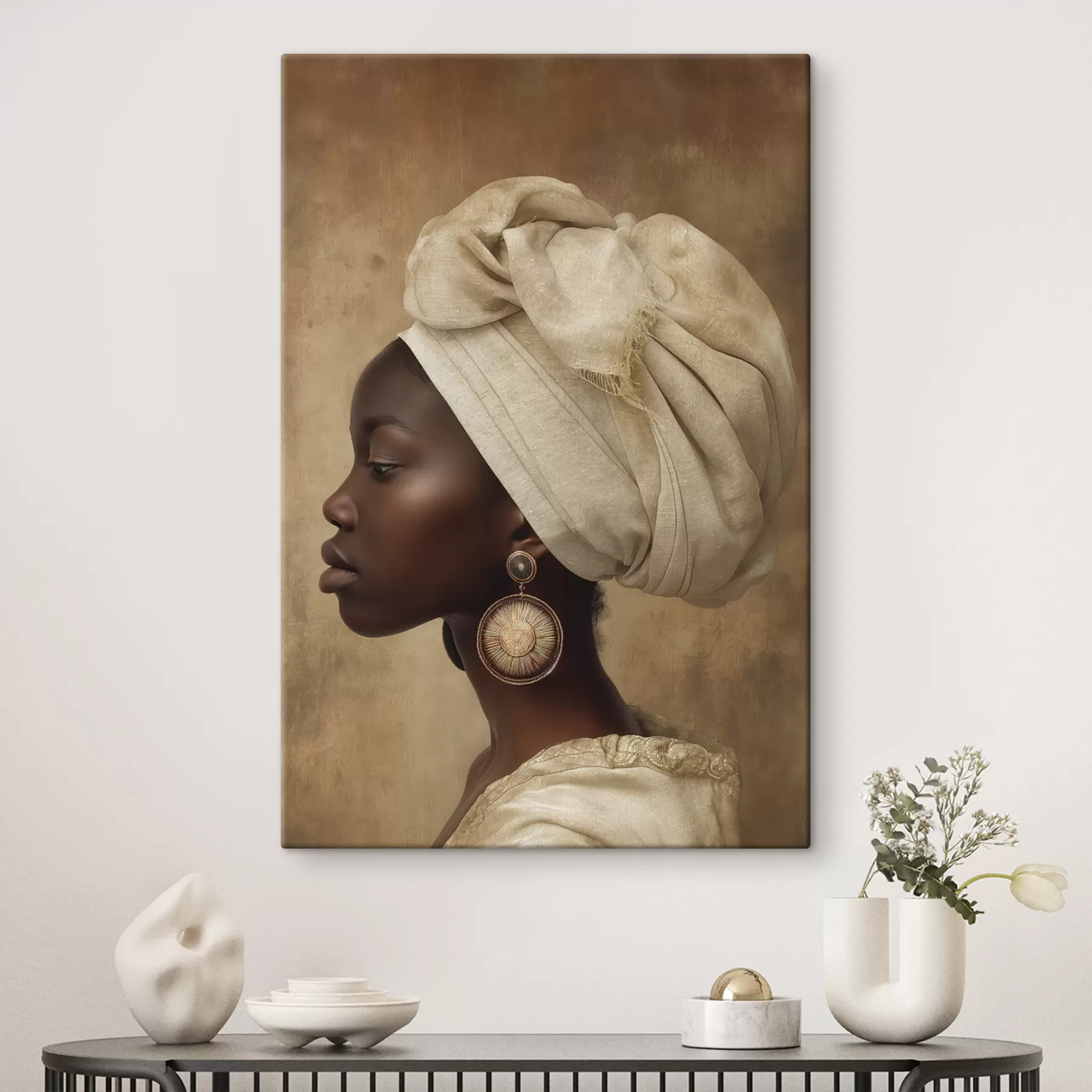 murales retrato beige de una mujer de estilo africano de perfil con grandes pendientes s26120