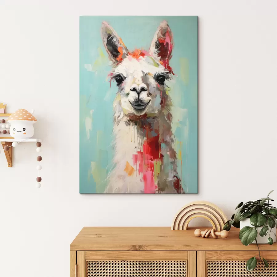 murales Llama blanca con manchas de pintura sobre fondo gris azulado pastel s40523