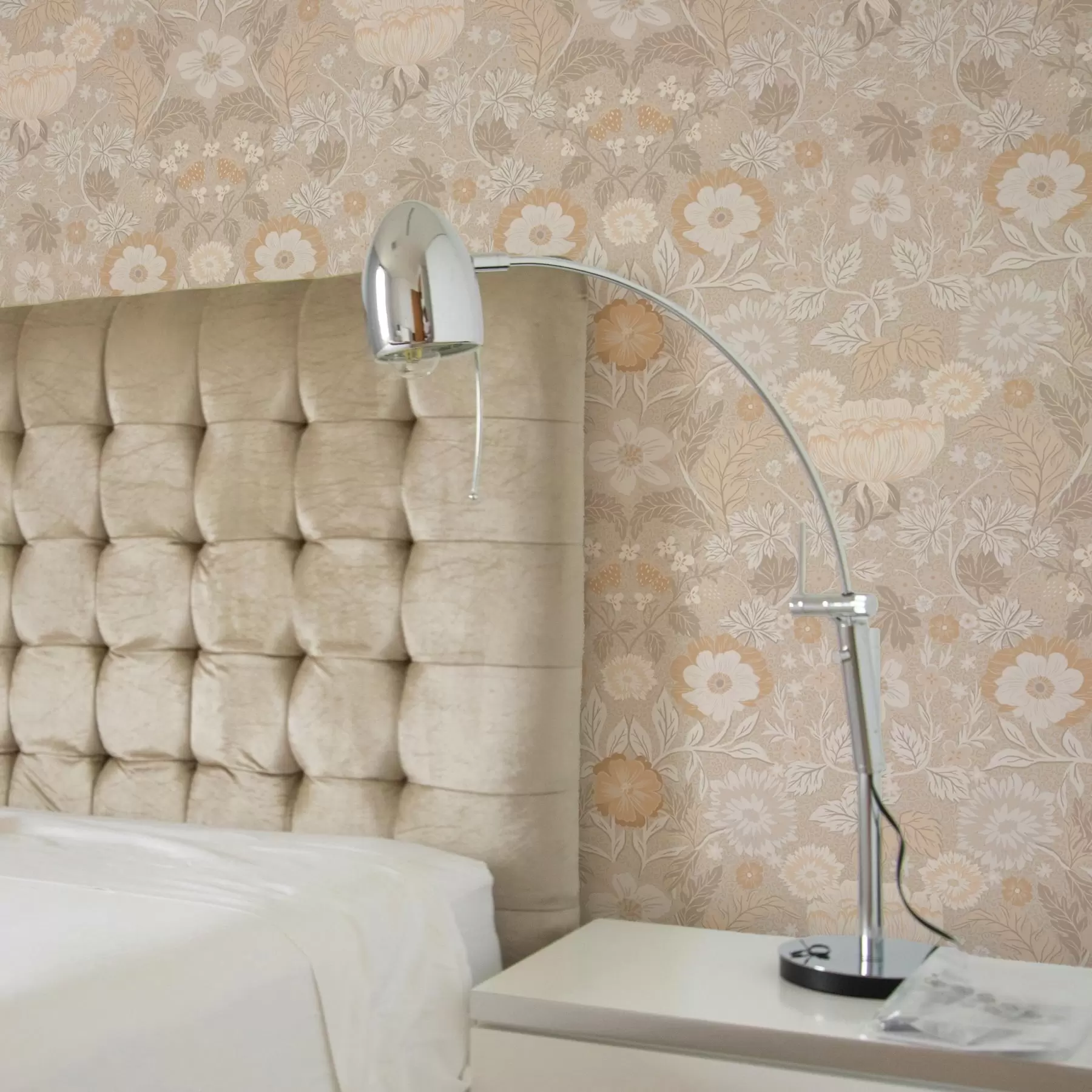 murais de parede Estampado floral bege numa paleta de tons pastel a00145