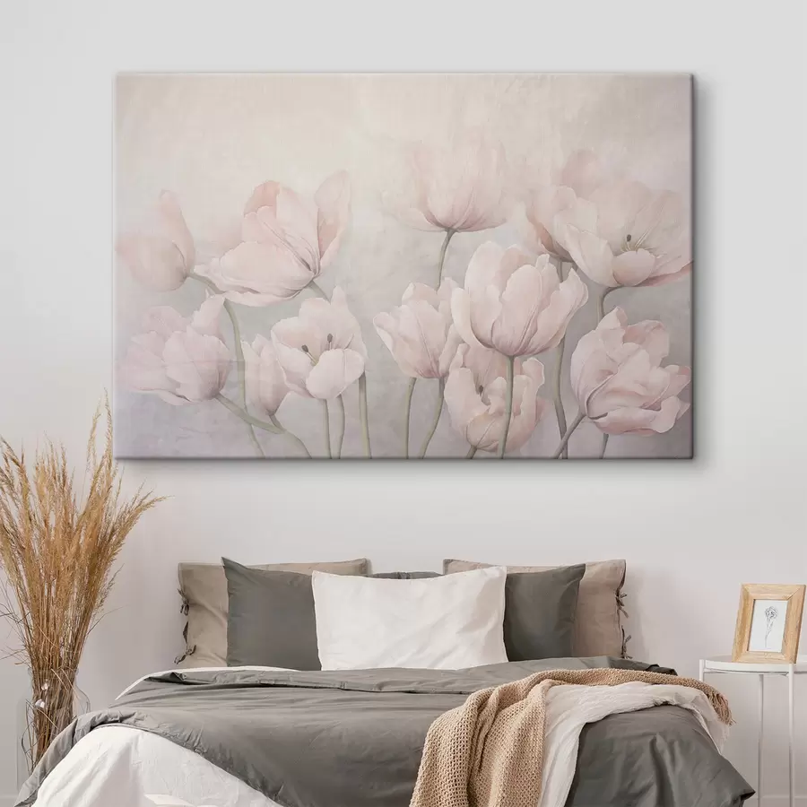 murales Tulipanes rosas con textura vintage y tallos largos, colores suaves y apagados, fondo gris claro s44407