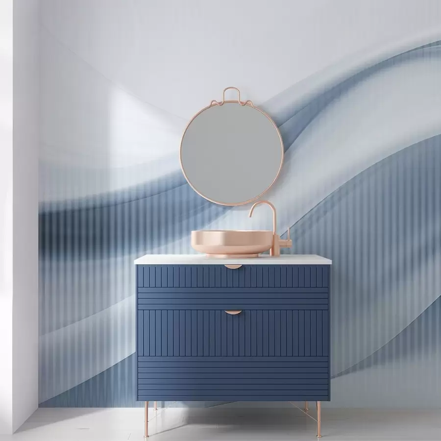 murales Estampado abstracto con líneas fluidas y sutiles rayas verticales, que crean una sensación de movimiento y profundidad, paleta azul w09189v1