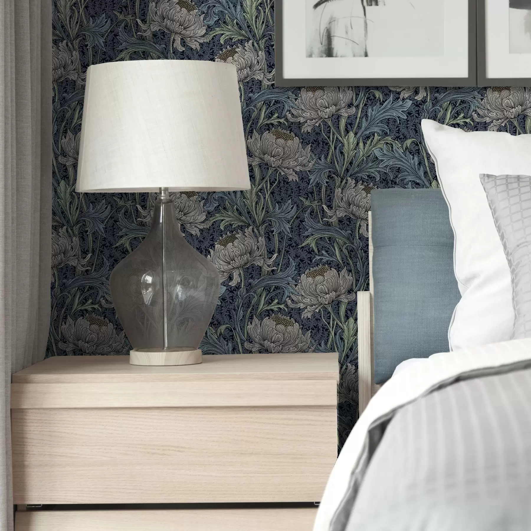 Wall Mural Photo Wallpaper Vintage peonies on a dark background, gothic floral style a00233