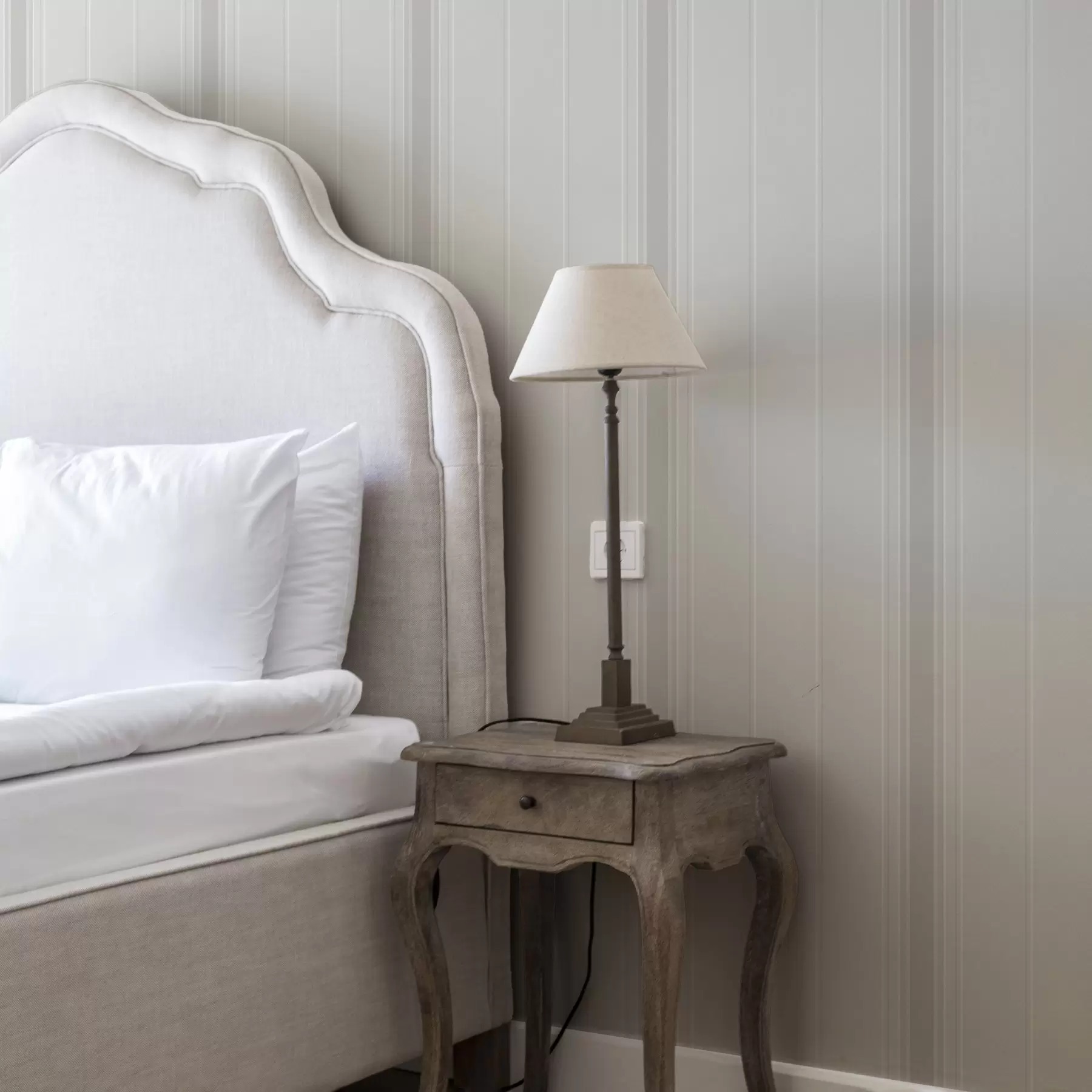 Wall Mural Photo Wallpaper Light beige-toned stripes with wide accents a00518