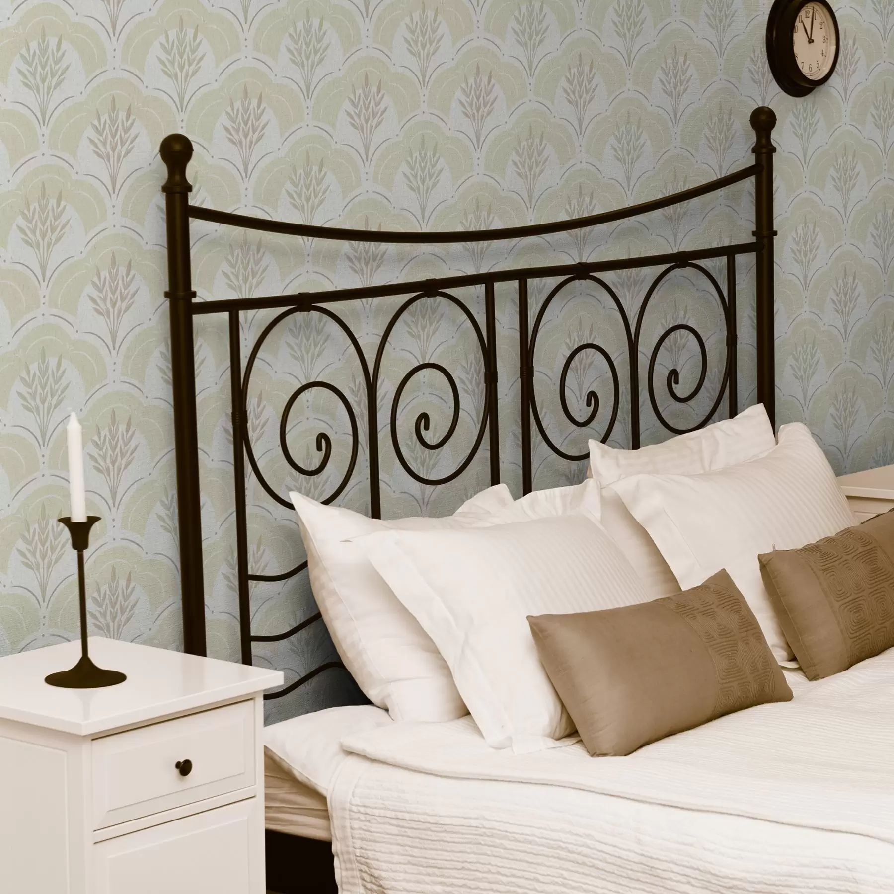 murales Trigo bajo arcos, fondo suave en acuarela amarillo crema a00607