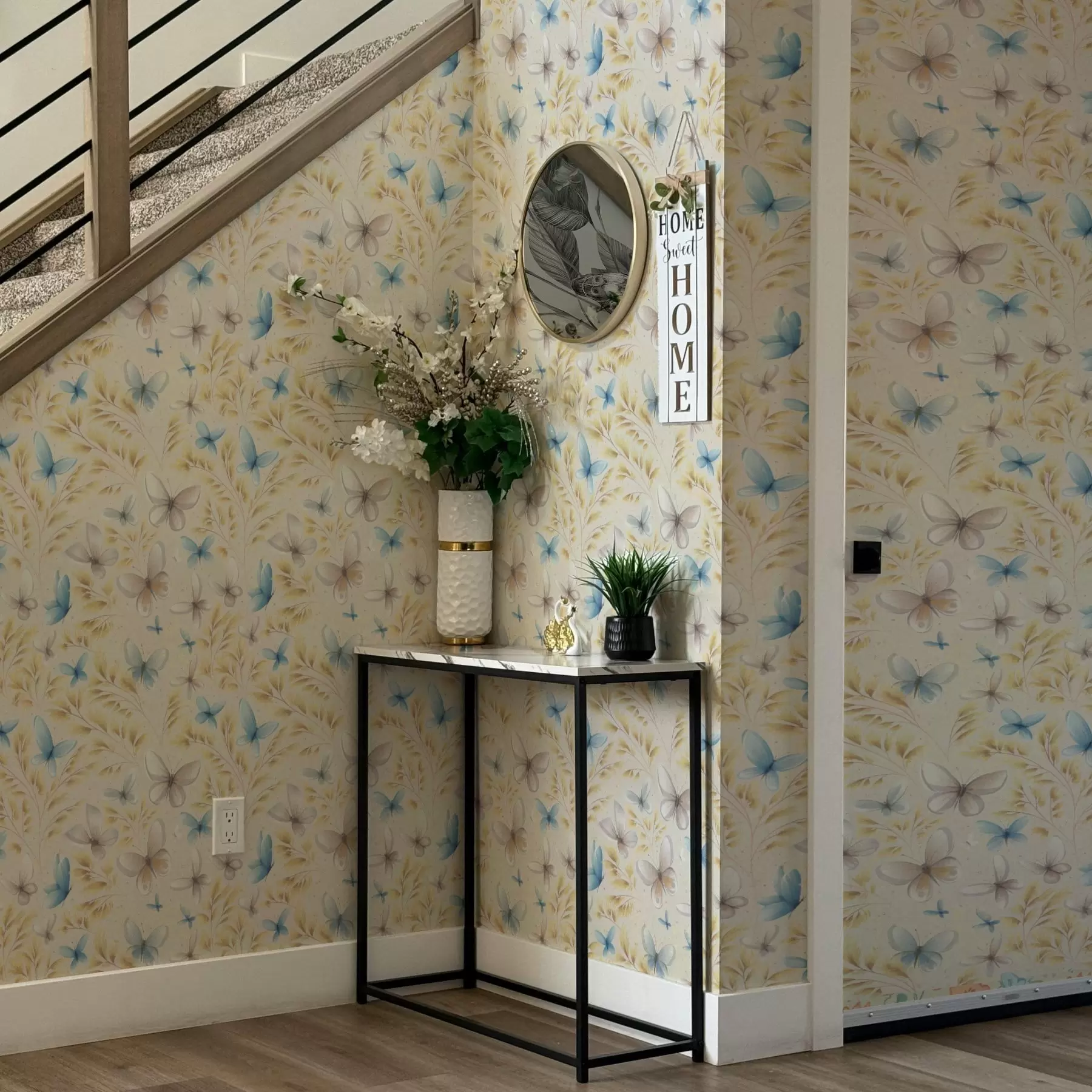 Wall Mural Photo Wallpaper Light butterflies among yellow leaves on a light background a00795