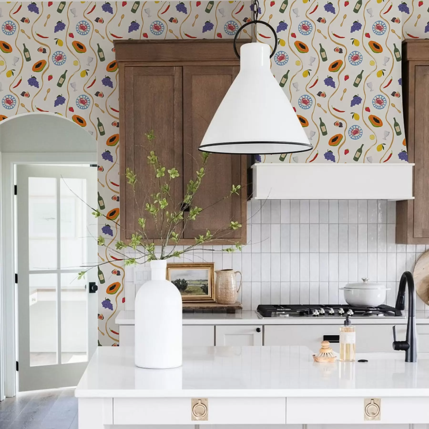 murales Botellas, papaya, limones y especias sobre un fondo claro. a00802