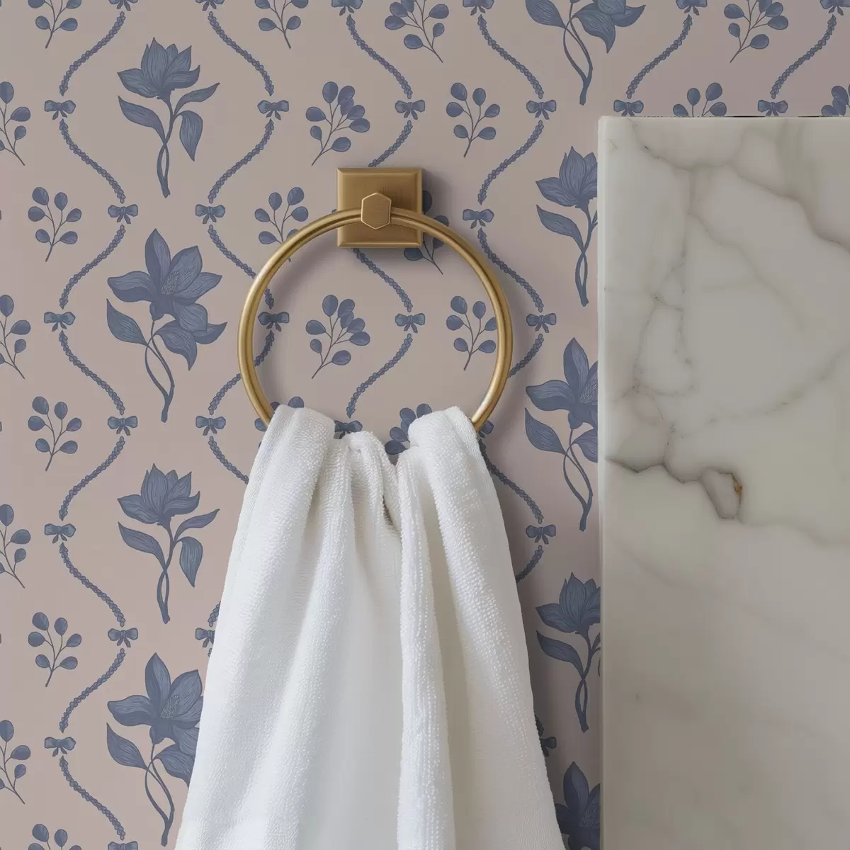 Papel pintado Pequeñas flores y cintas en tonos azules y rosas a00808v3