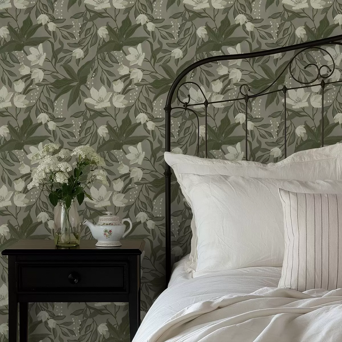 Wallpaper Pale lilies and foliage on gray-olive a00854