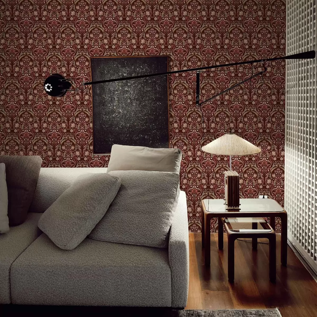 Wallpaper Tulip ornament, rich burgundy background a00827v2