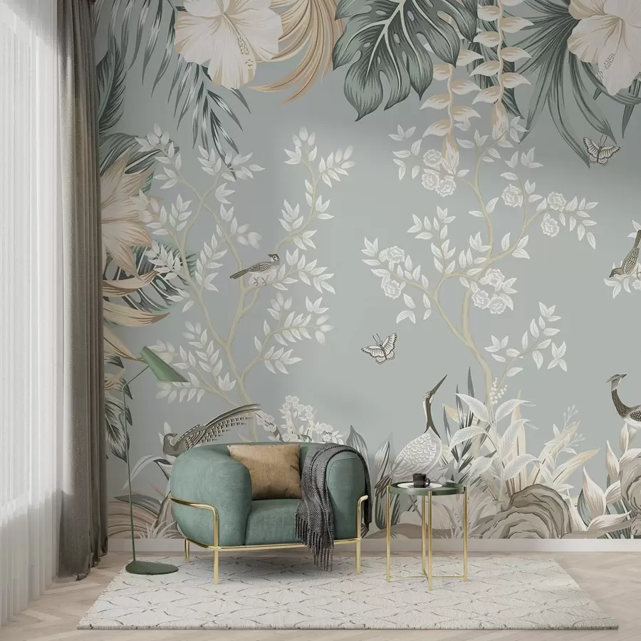 peintures murales Art pastel tropical texturé avec des oiseaux, des papillons, des fleurs d'hibiscus, des feuilles de palmier et des arbres sur fond bleu clair. w09528