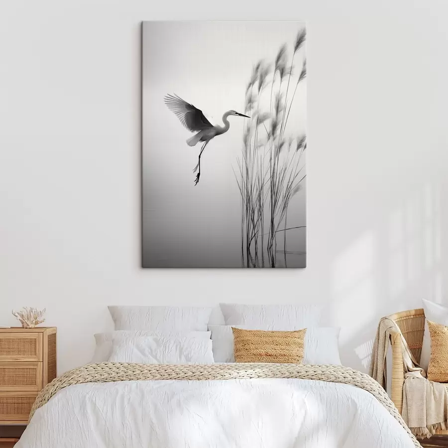 murales Una garza blanca con las alas extendidas, volando cerca de altos juncos, composición minimalista en blanco y negro s46693
