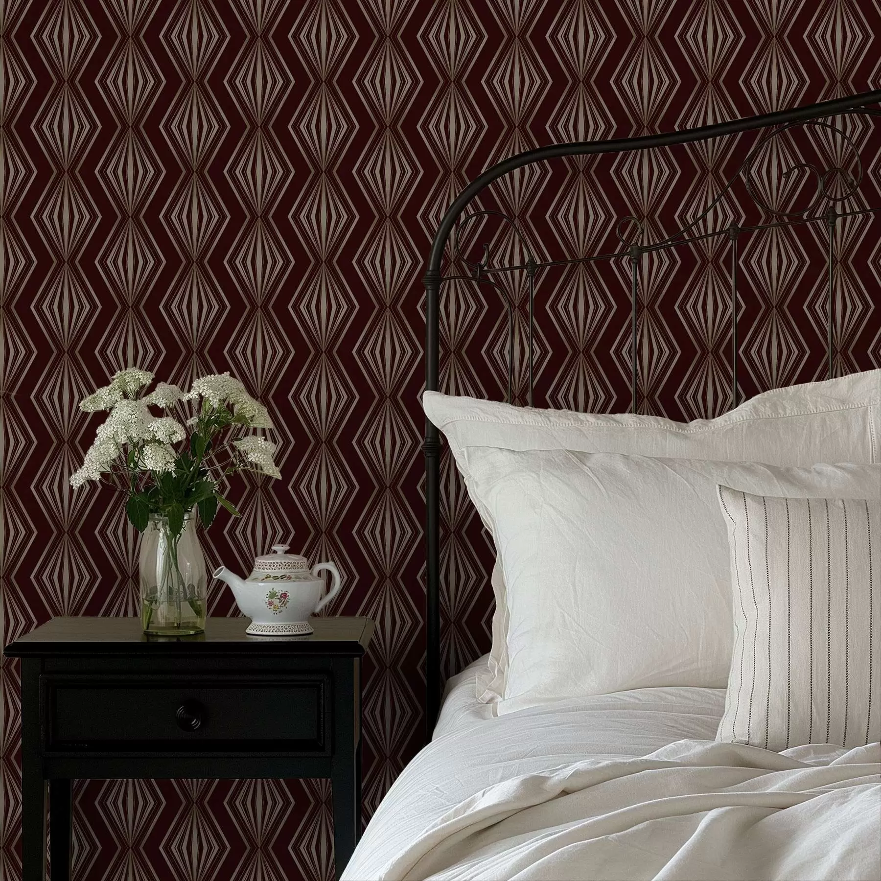 Wall Mural Photo Wallpaper Diamond geometric pattern on a wine-brown background a00925v1