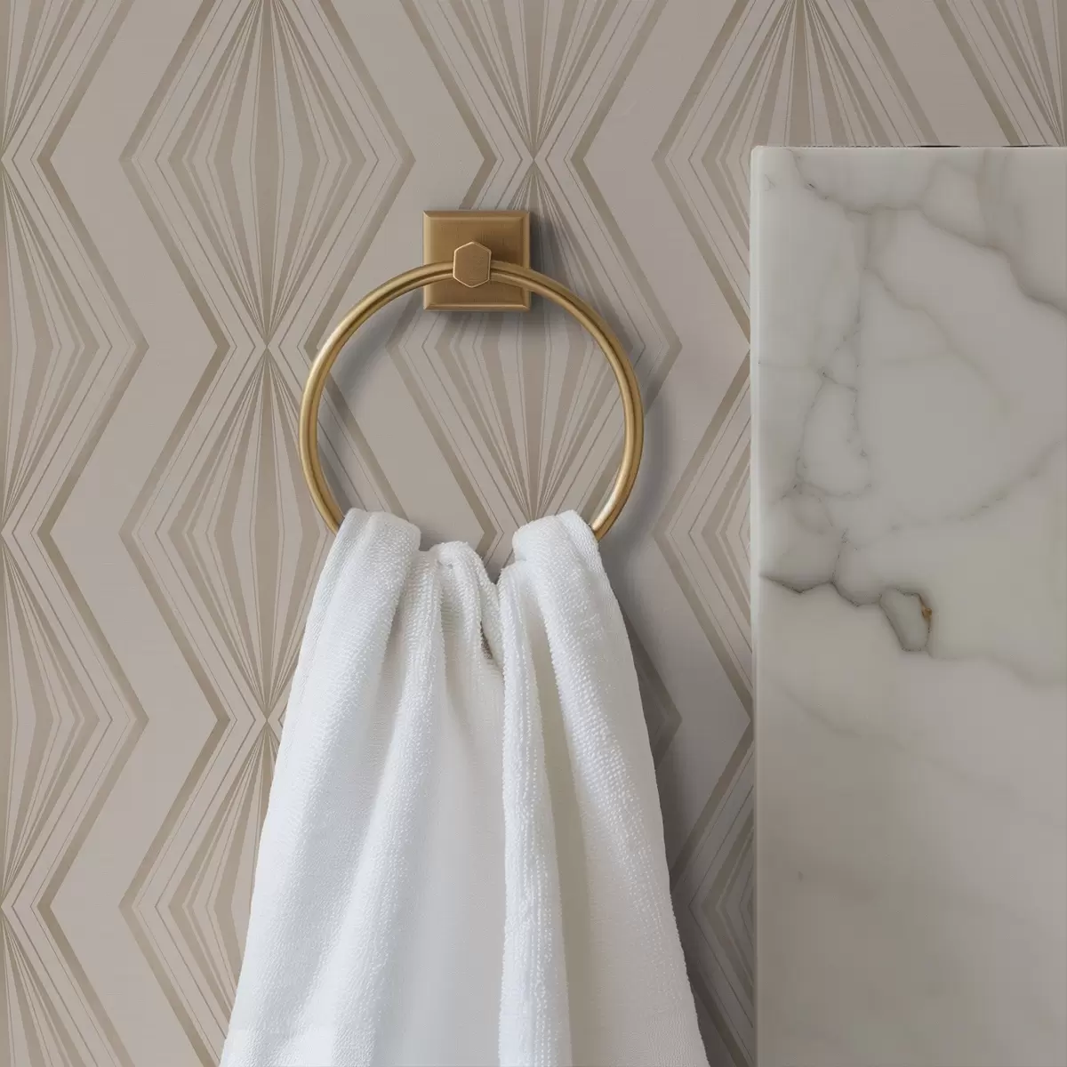 Papel pintado Adorno ligero de diamantes en tranquilos tonos beige. a00925v2