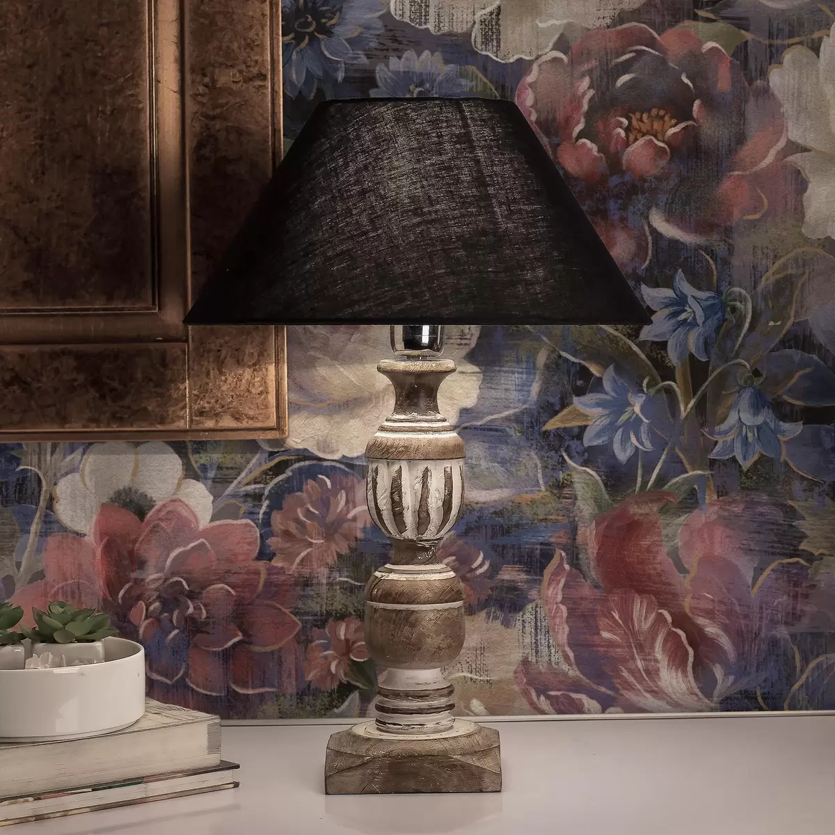 Wallpaper Painterly bouquet of large flowers on deep indigo background a01021