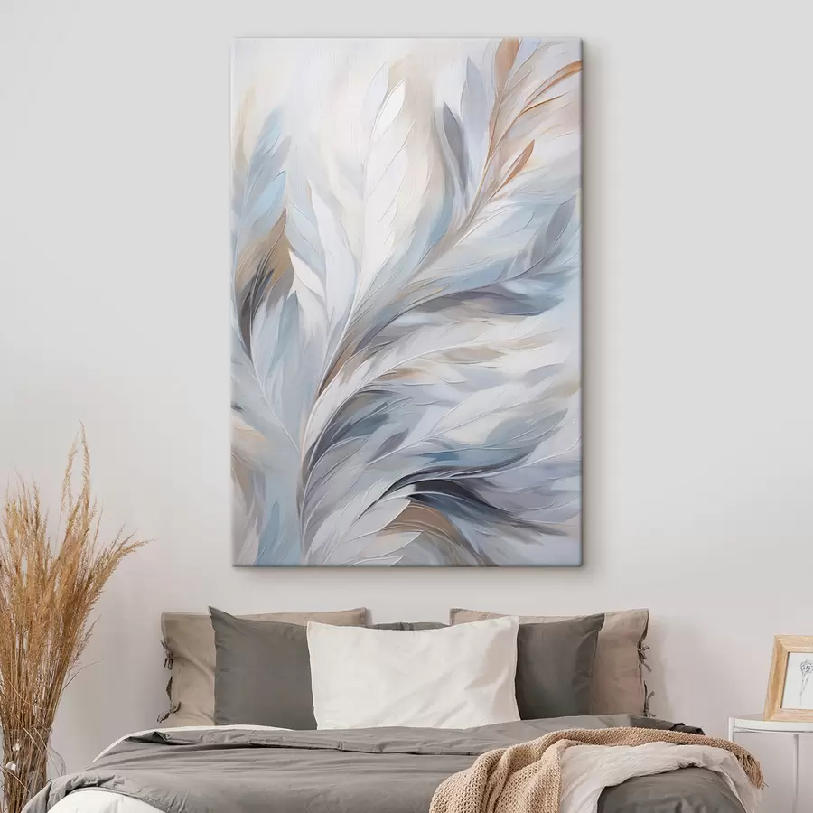 murales Delicadas plumas azul claro y marrón con una textura suave y etérea, sobre un fondo blanco. s47416