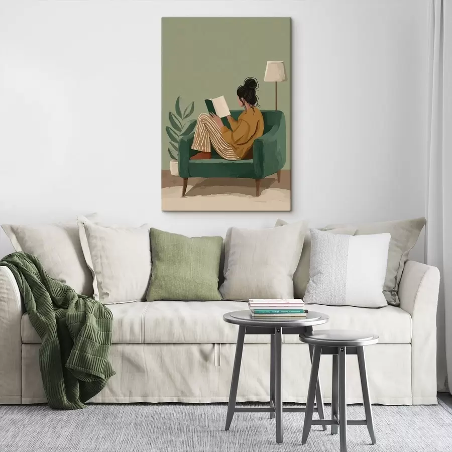 murales Ilustración minimalista y acogedora de una mujer sentada en un sillón leyendo. s48118