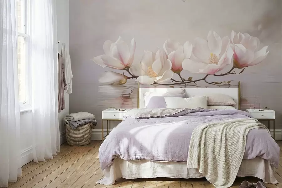 peintures murales Branche de magnolia en fleurs au-dessus du reflet d'une eau calme w05353v1