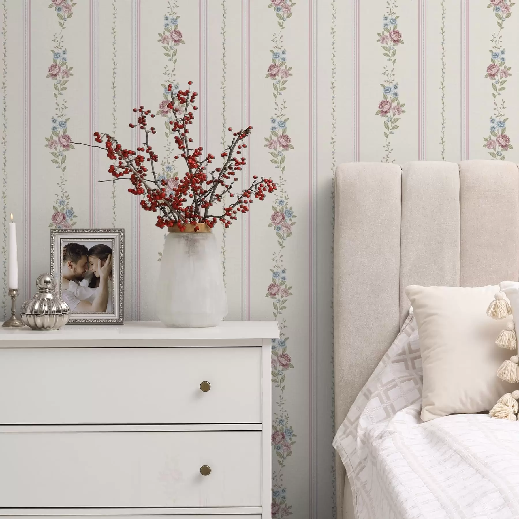 Wall Mural Photo Wallpaper Striped floral pattern in soft colors a01130