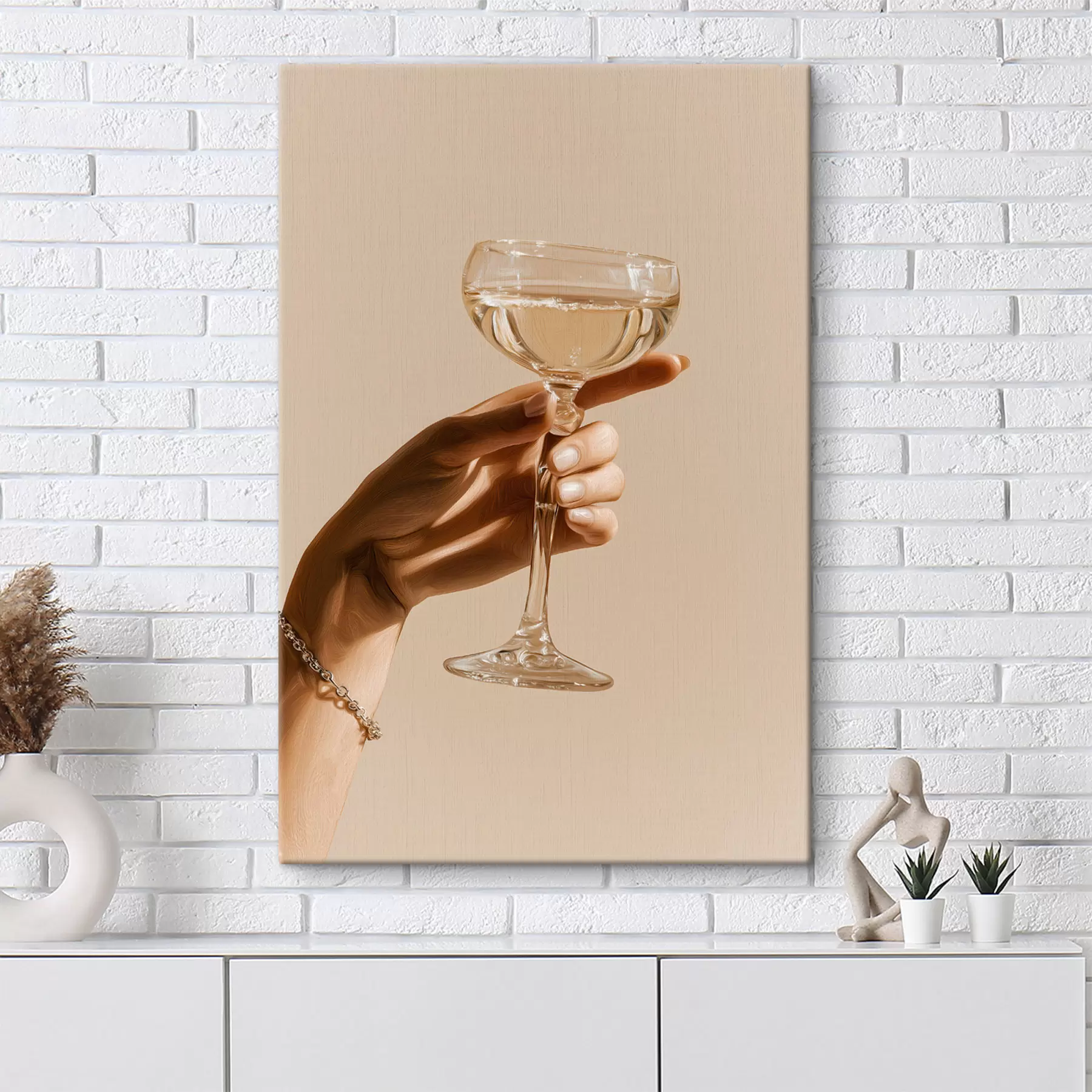 wall murals A glass in a hand s49804