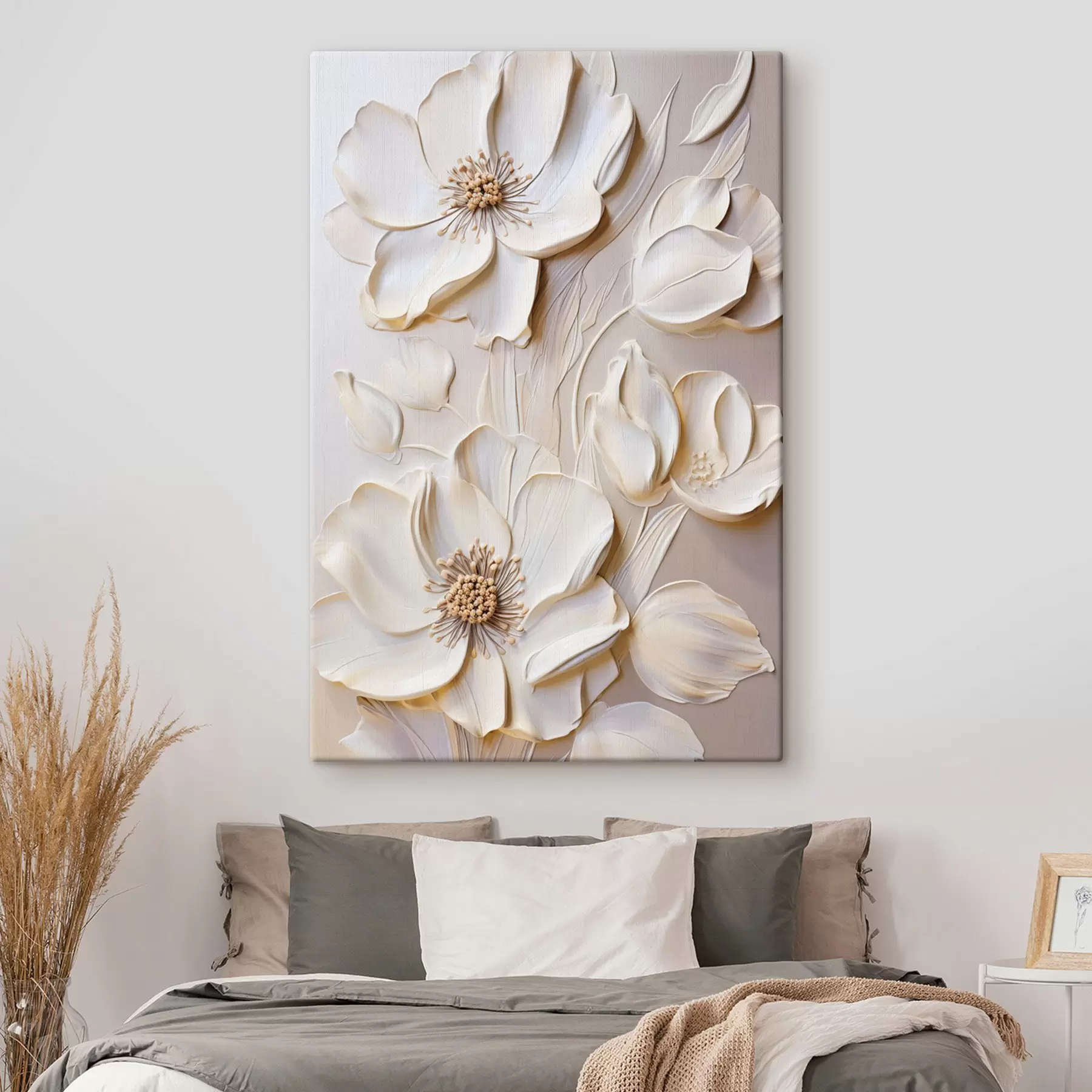 murales Flores de color crema con pétalos texturizados, sobre un fondo suave y claro s50957